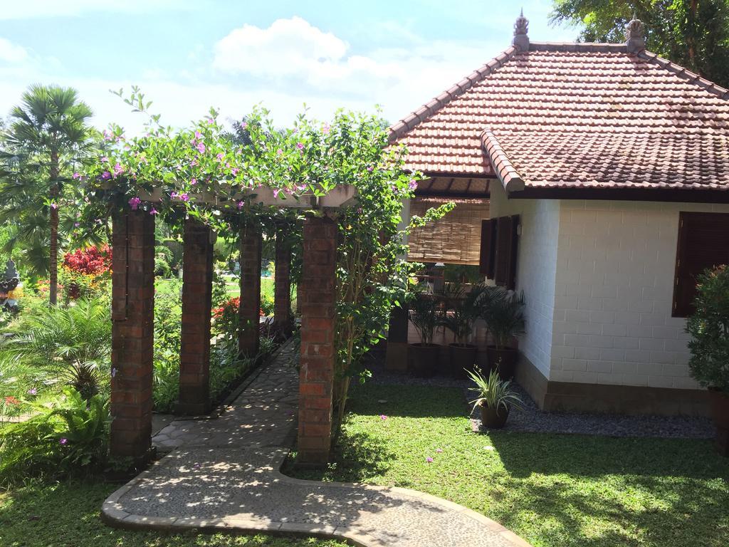 Bukit Asri Lodge Seraya Habitación foto